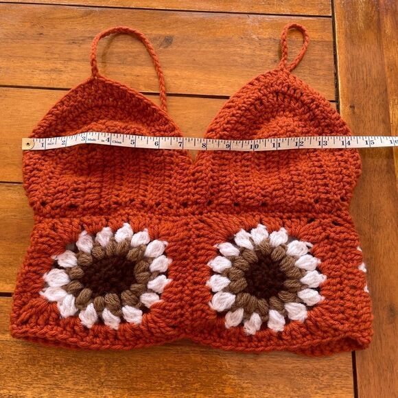 Handmade crocheted women’s halter top - Picture 6 of 6